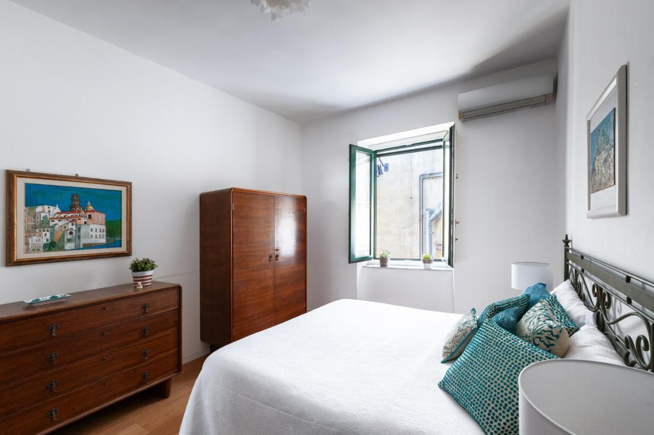 Casa Flo Con Terrazza E Ascensore Salerno