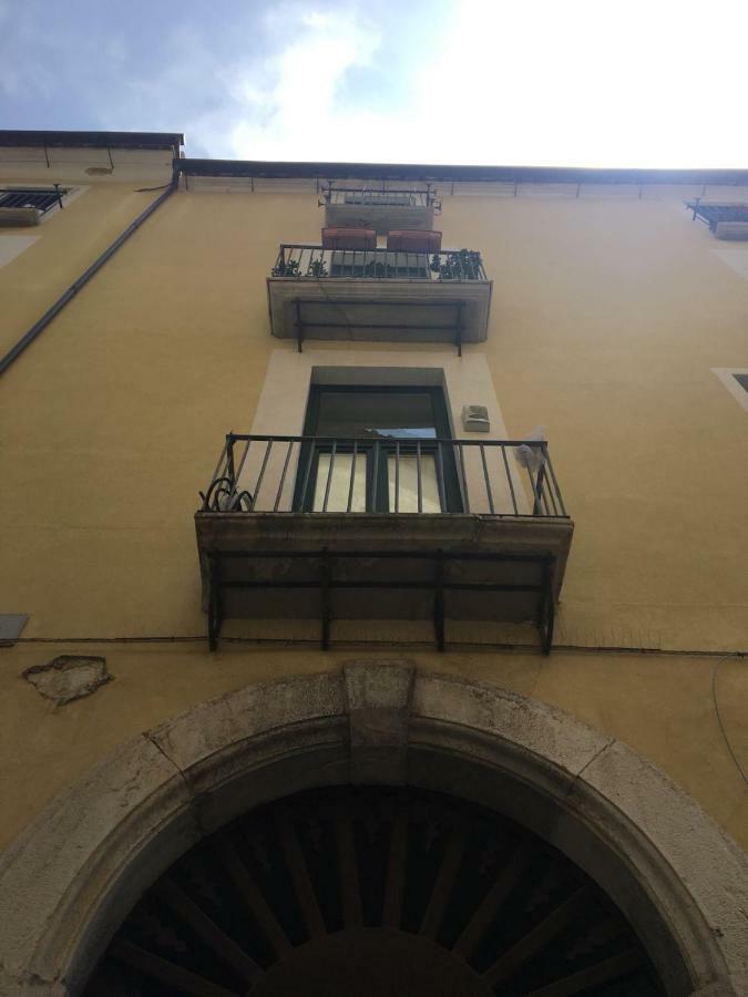 Casa Flo Con Terrazza E Ascensore Salerno